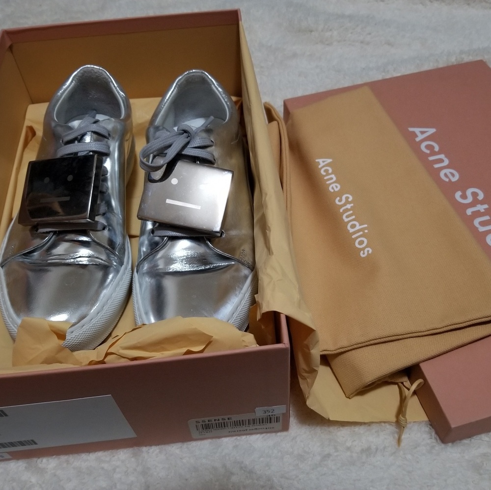 acne studios adriana metallic